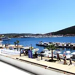 Ufuk Pensiune Çeşme
